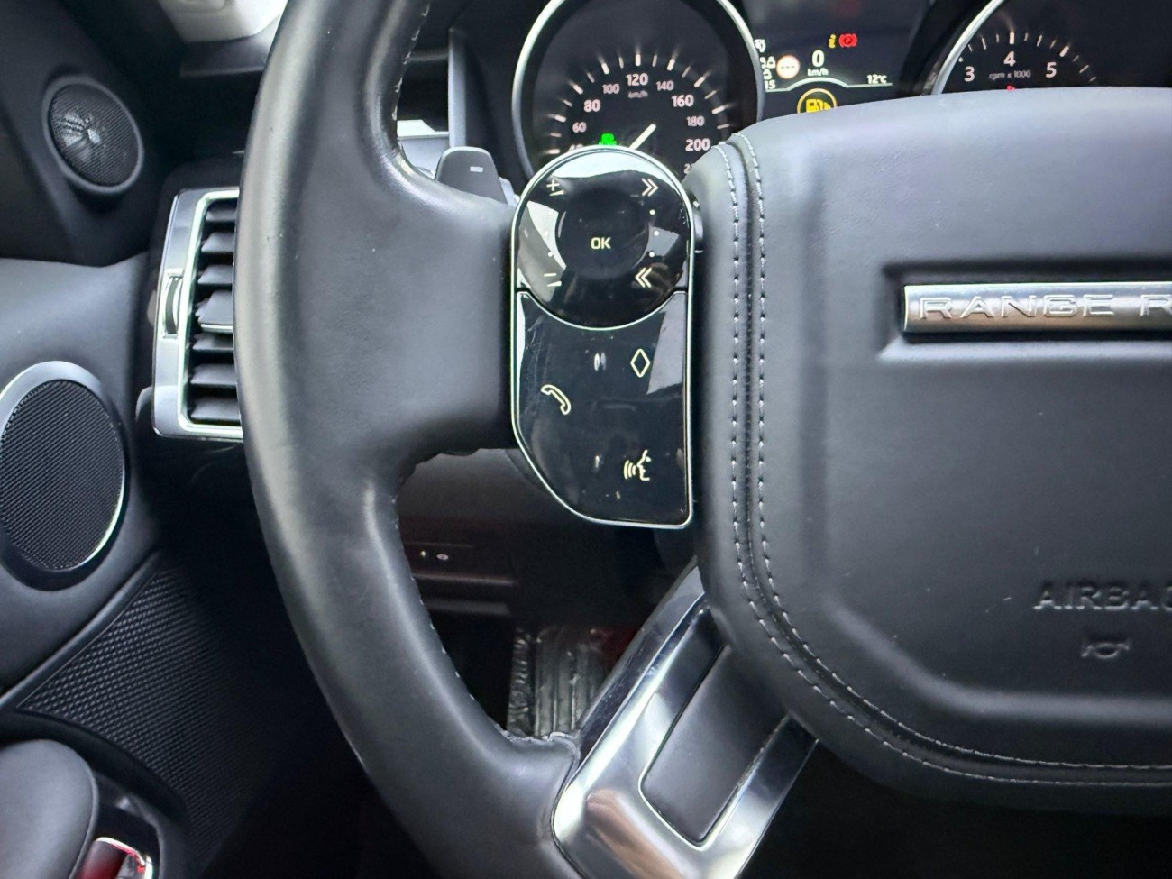 Land Rover Discovery 2019