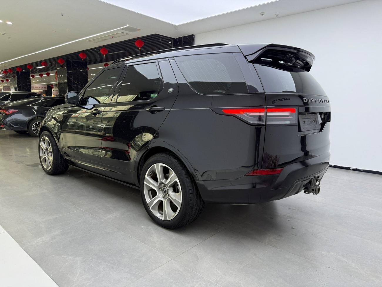 Land Rover Discovery 2019