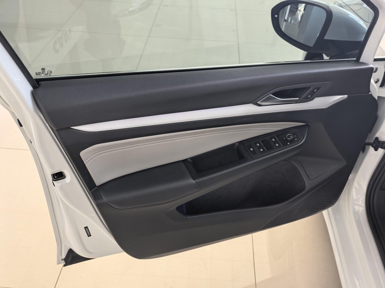 Volkswagen Golf 2024