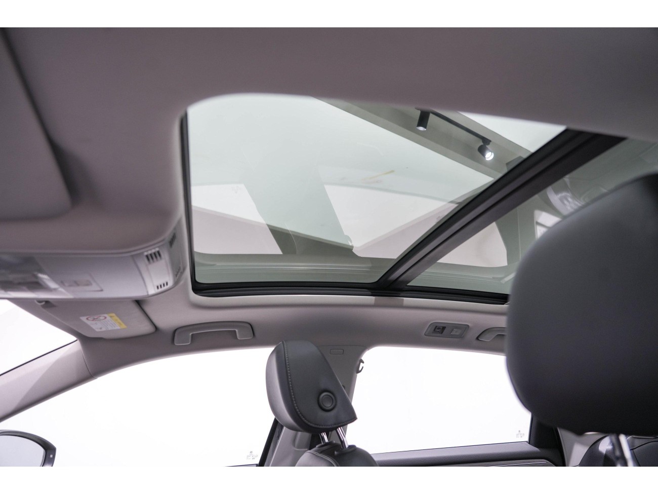 Volkswagen Sagitar 2023