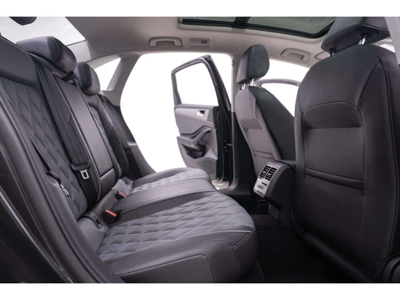 Volkswagen Sagitar 2023