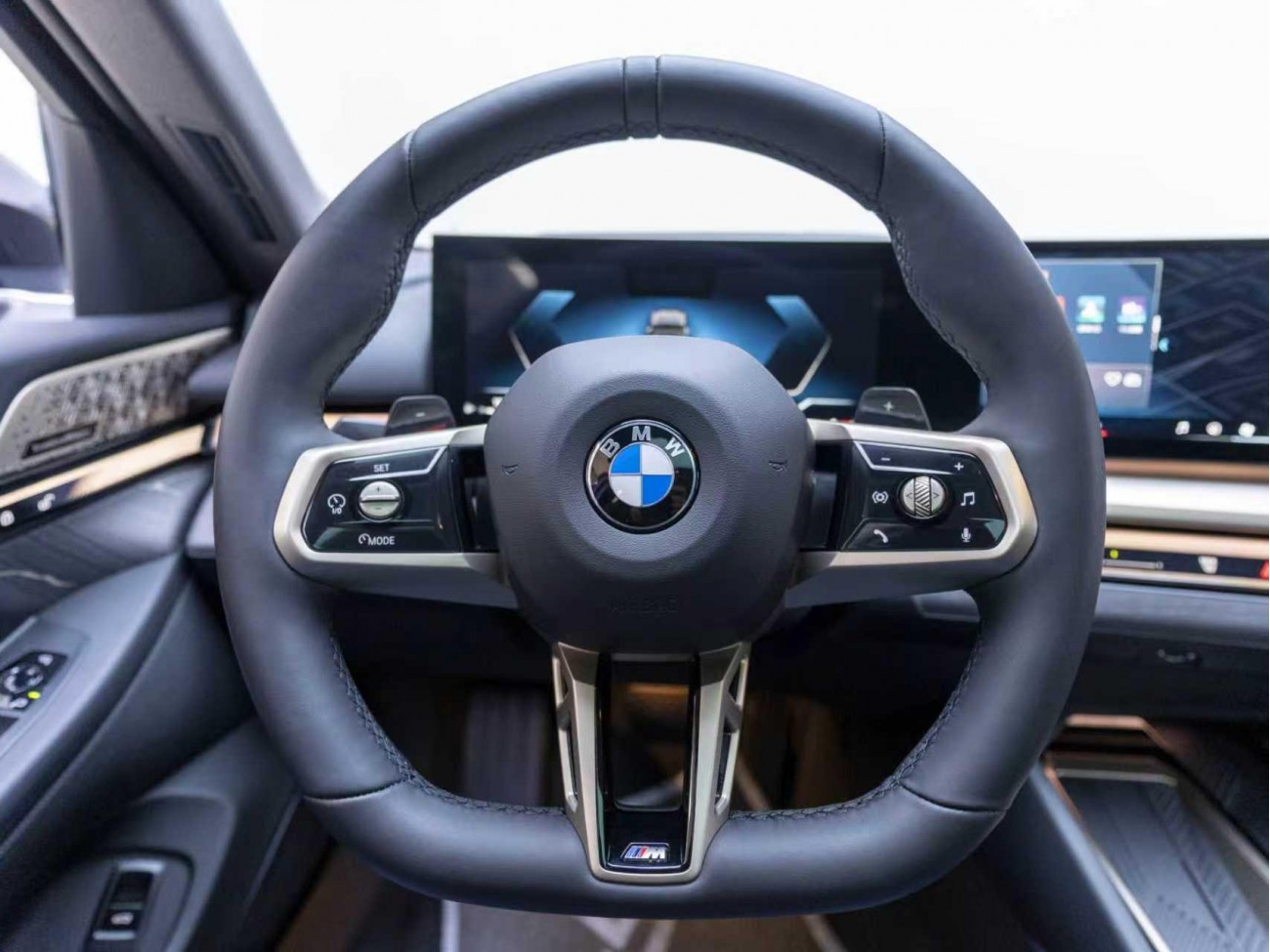 BMW 530Li 2025