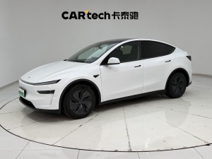 Tesla Model Y 2025