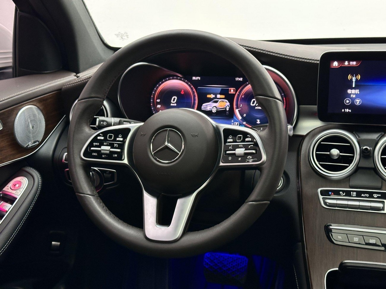 Mercedes-Benz GLC 300 L 2021