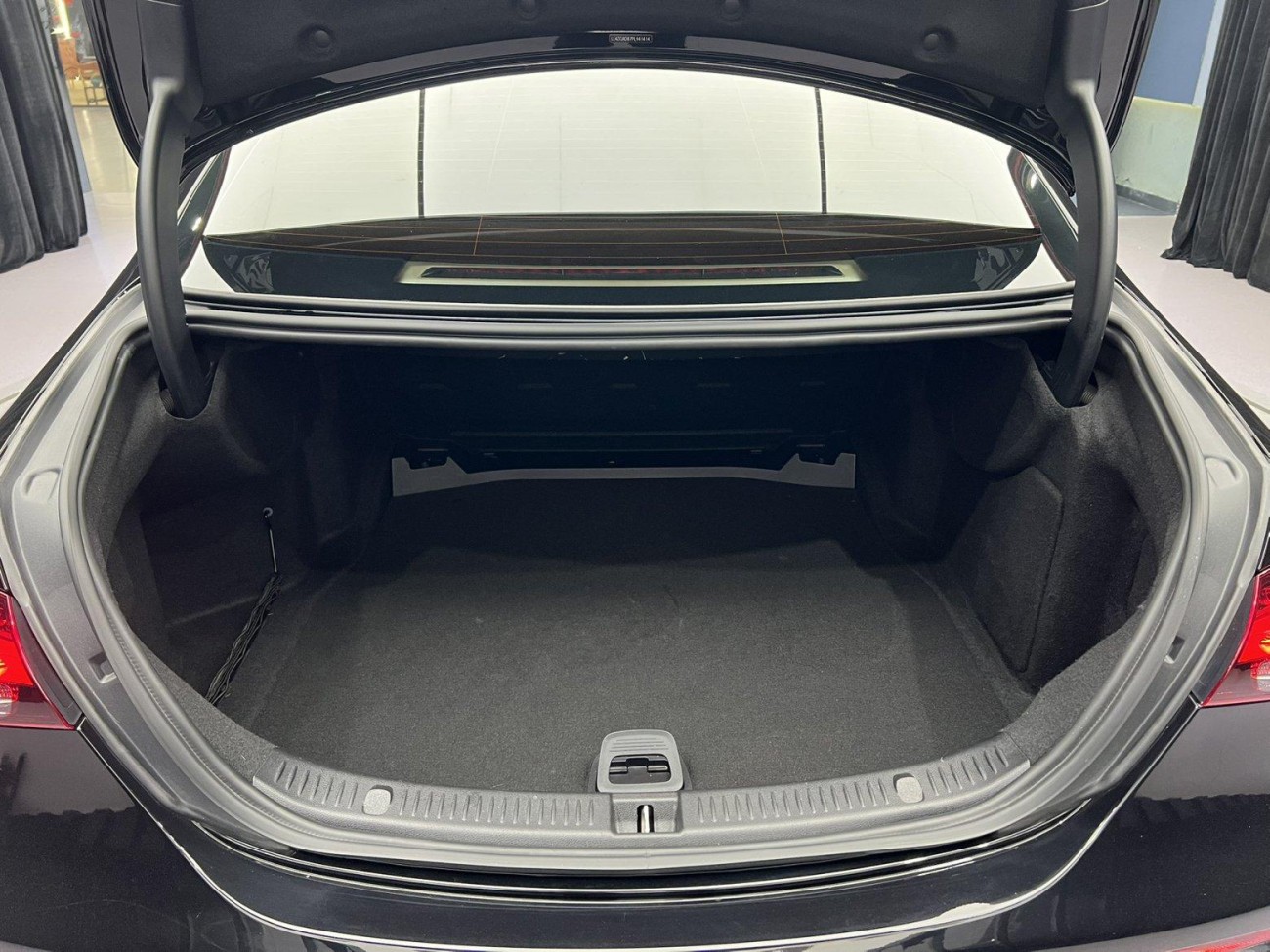 Mercedes-Benz E 300 L 2023