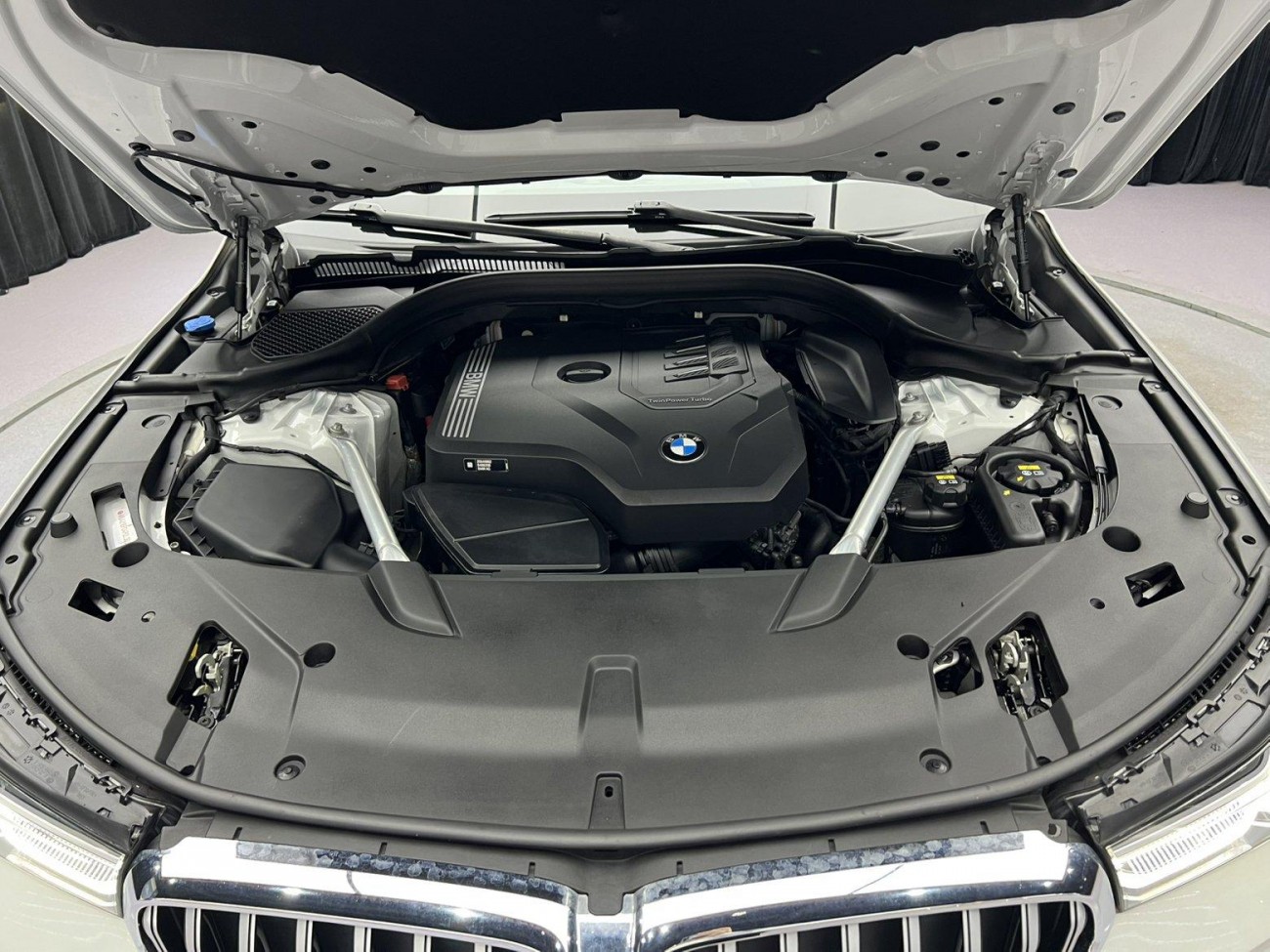 BMW 6GT 2023