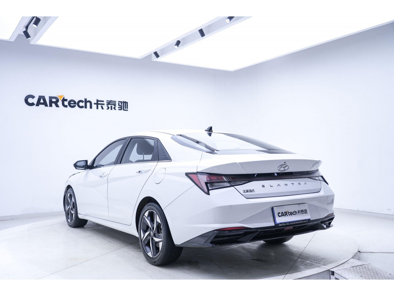 Hyundai Elantra 2023