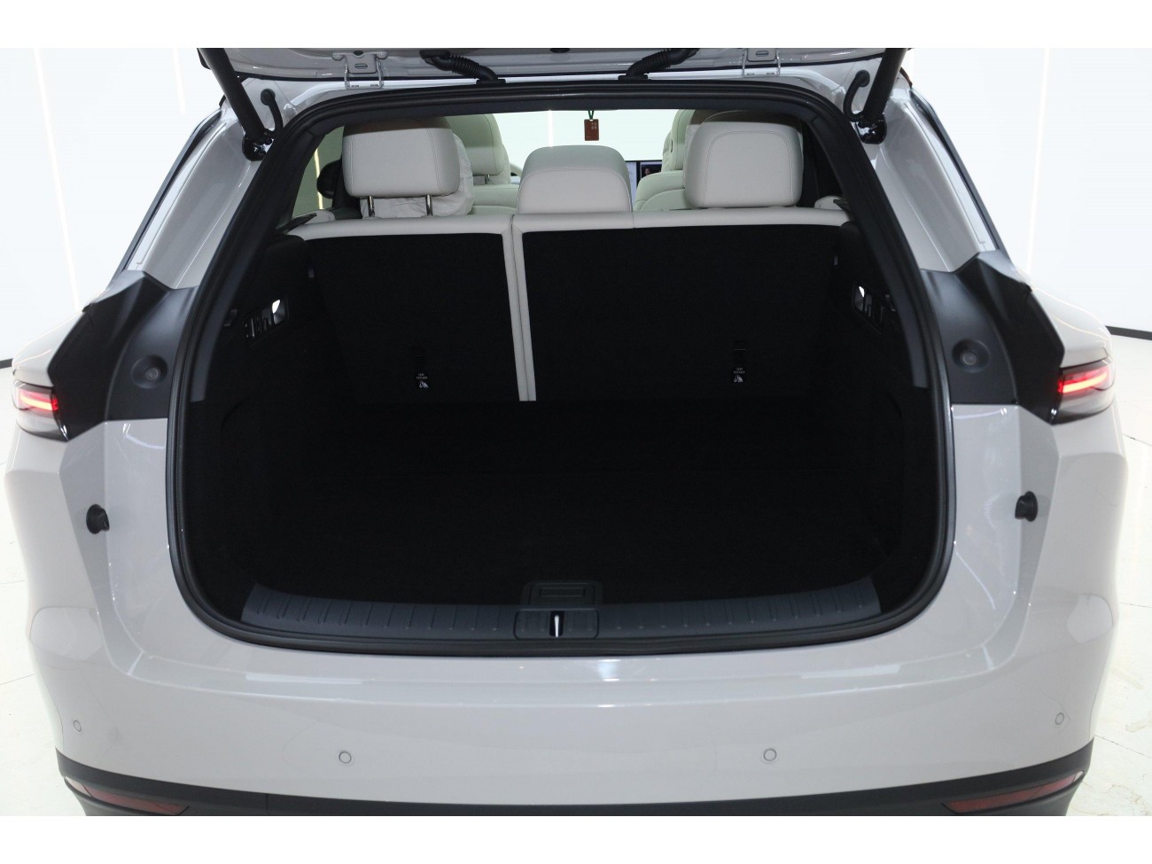 Li Auto i6 2025