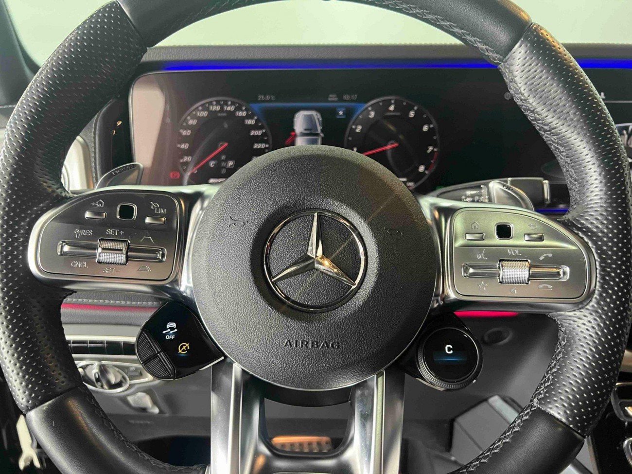 Mercedes-Benz G 63 2023