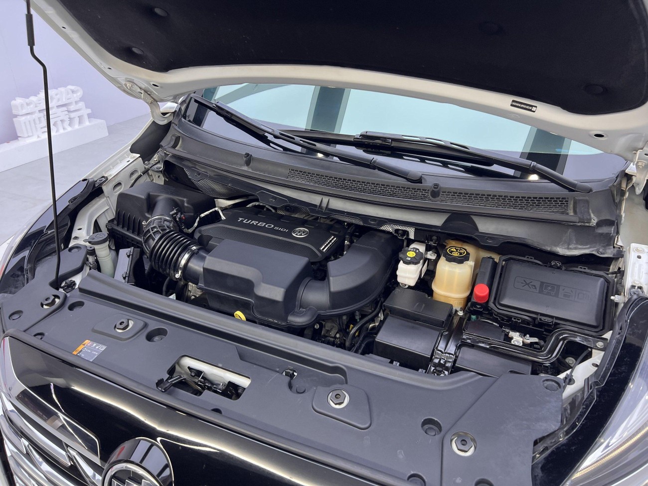 Buick GL8 2023