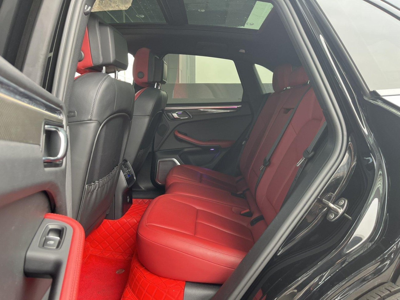Porsche Macan 2021