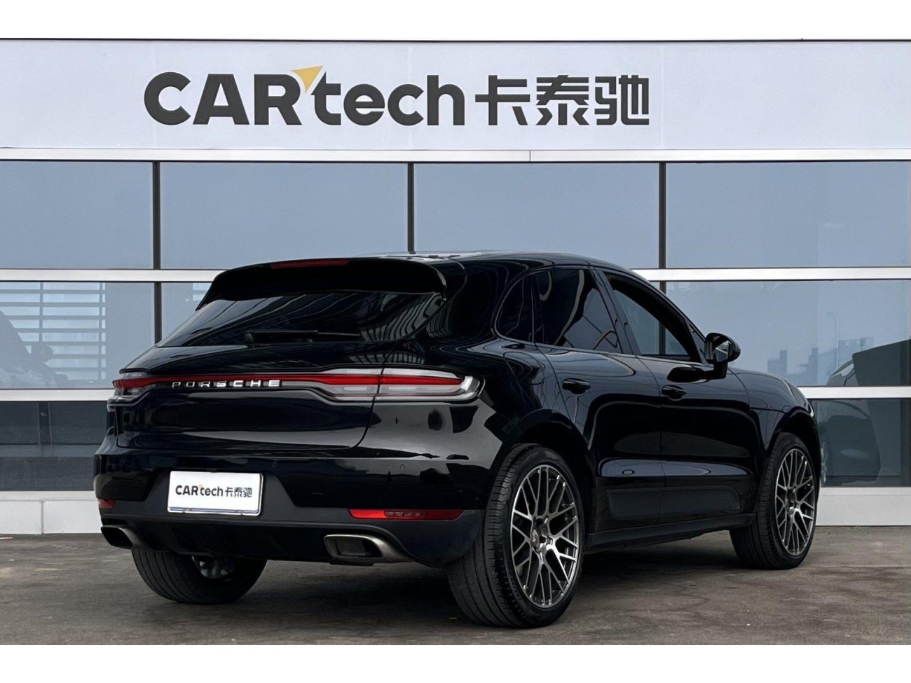 Porsche Macan 2021