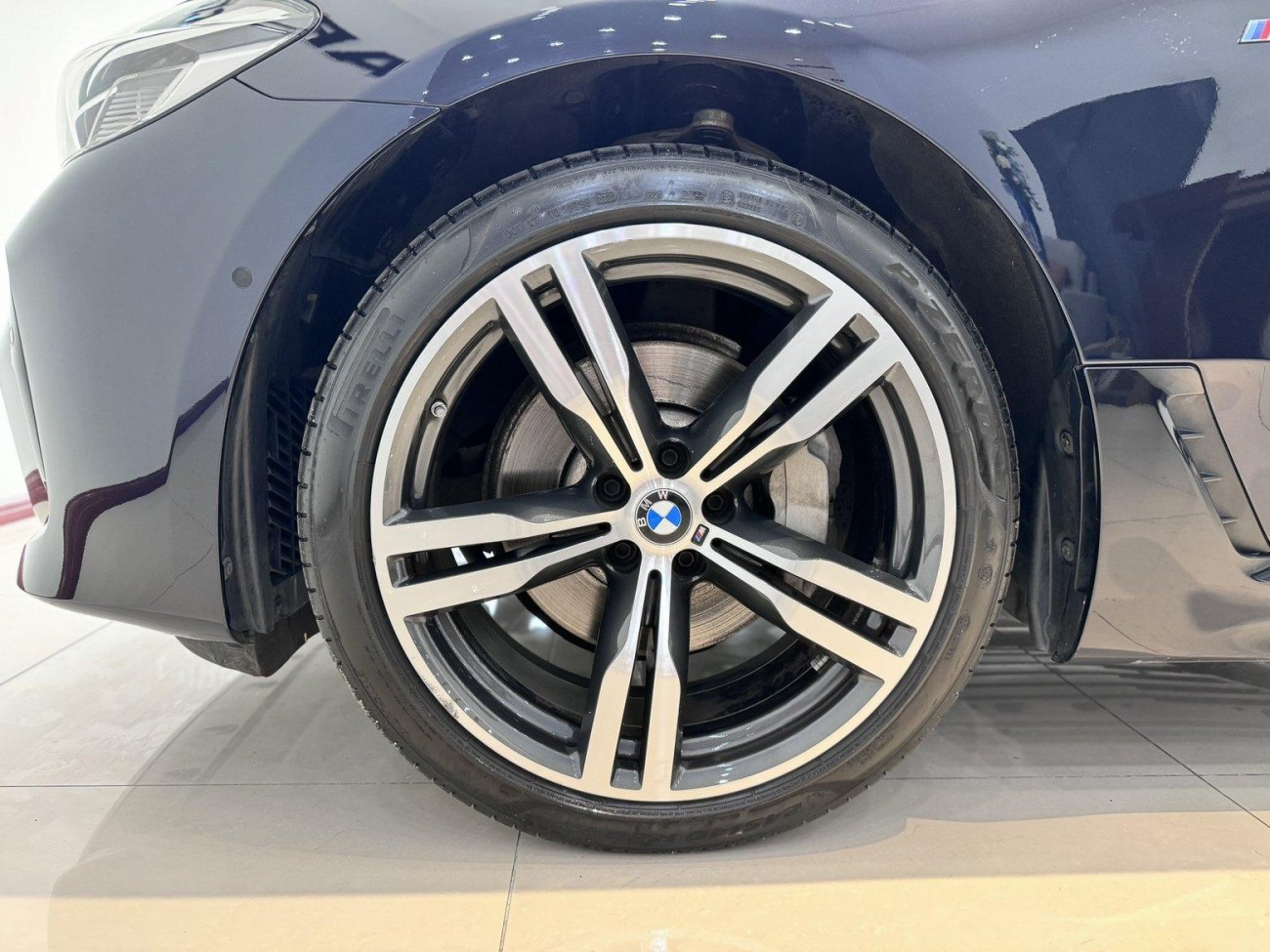 BMW 6GT 2021