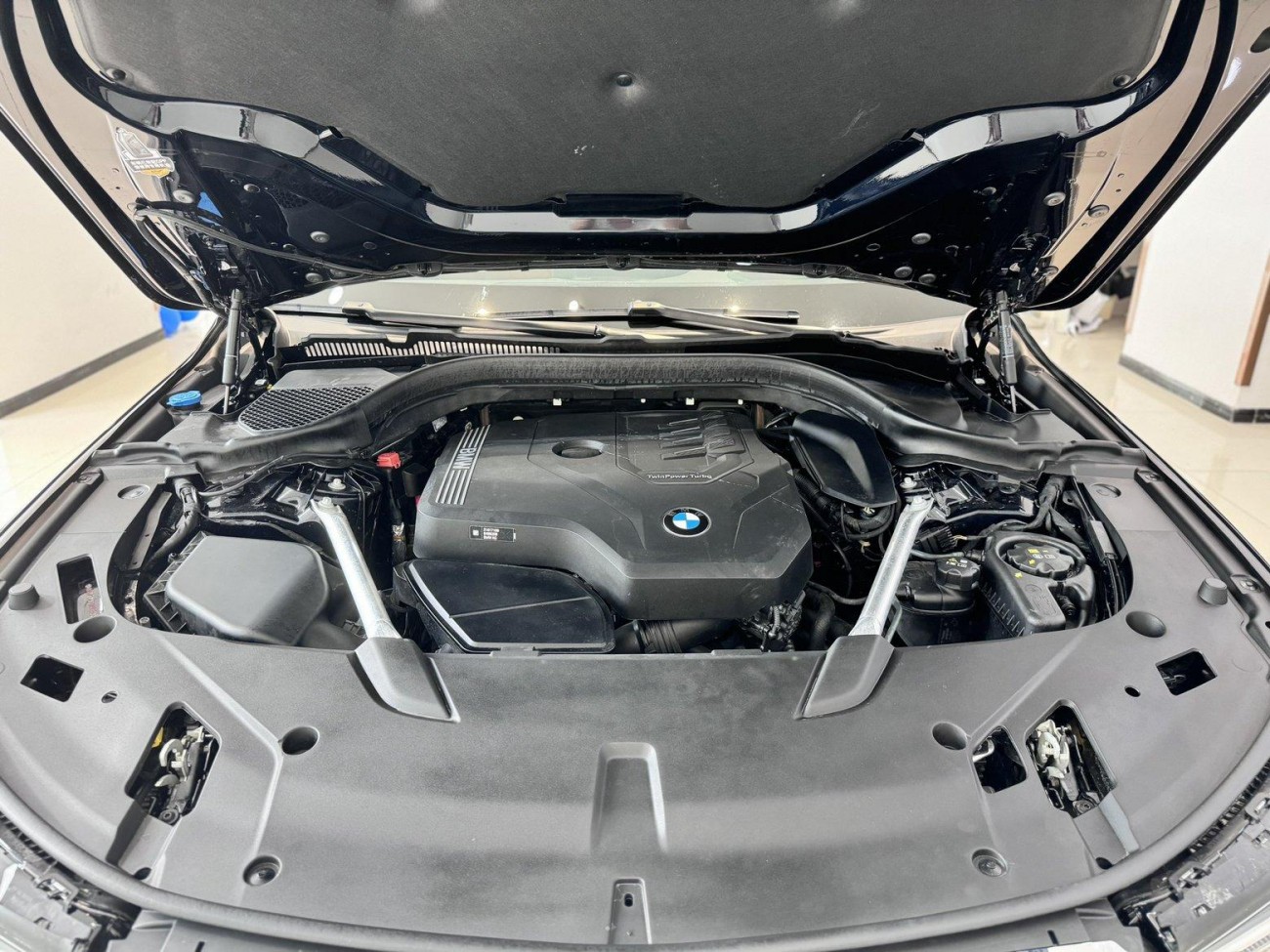 BMW 6GT 2021