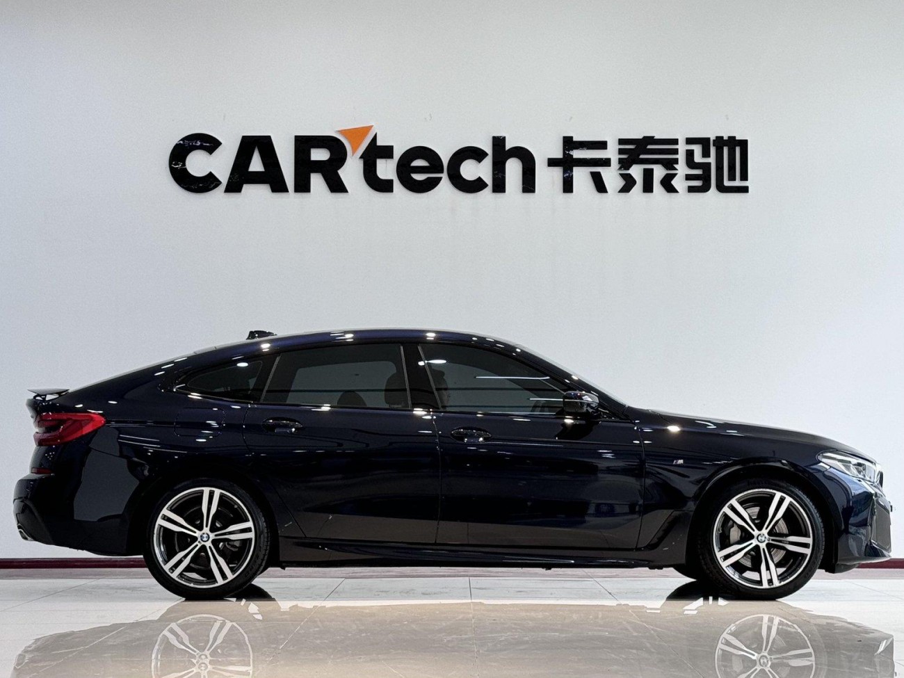 BMW 6GT 2021
