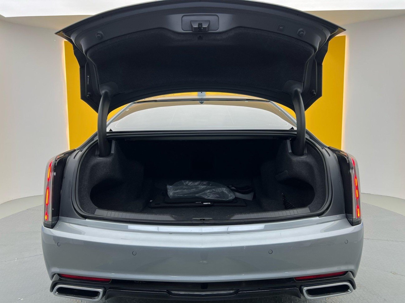Cadillac CT6 2025