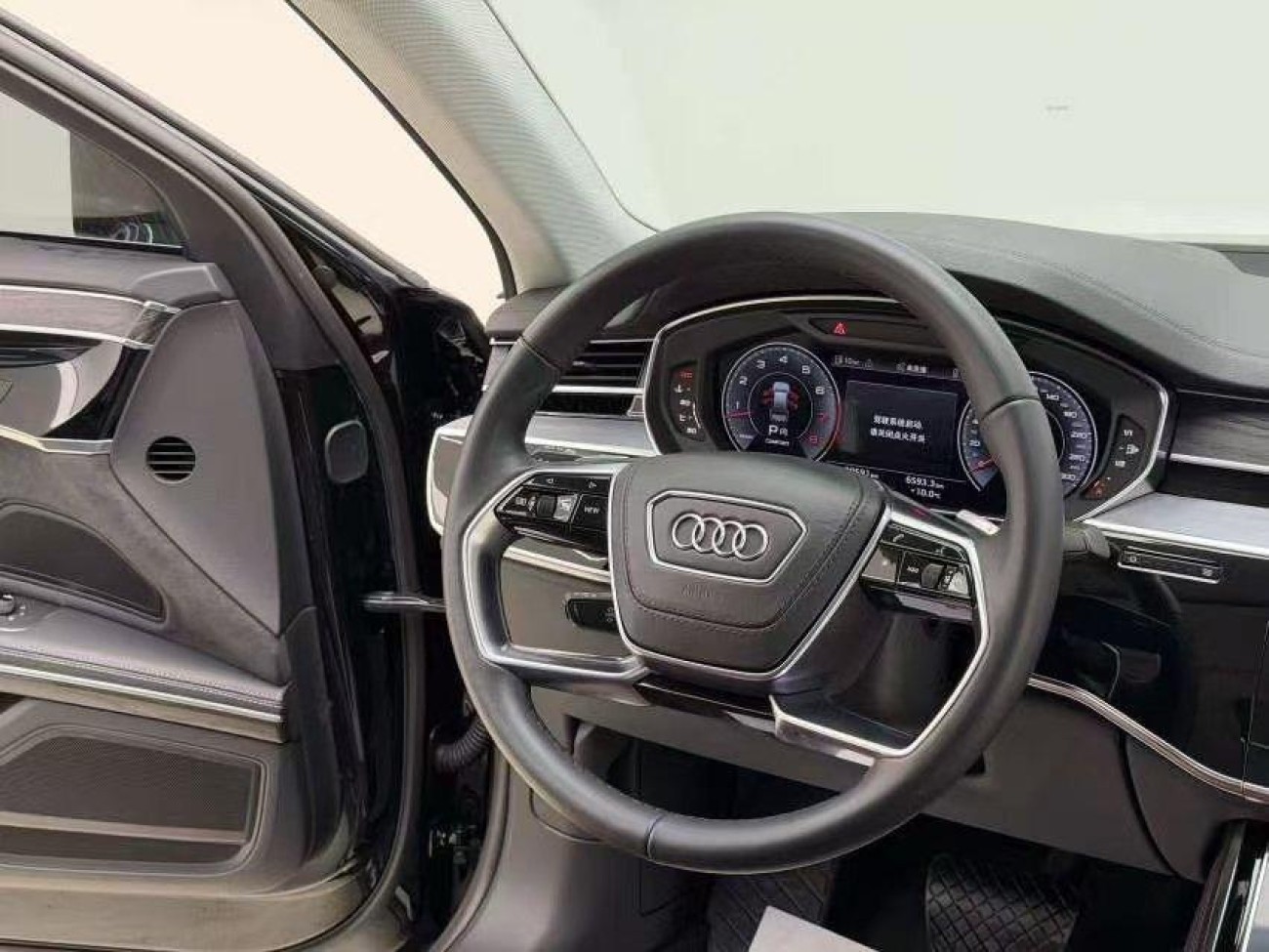 Audi A8L 50 TFSI 2022