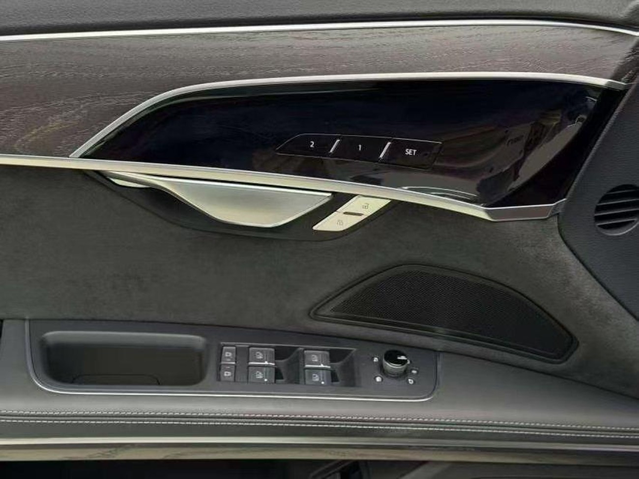 Audi A8L 50 TFSI 2022