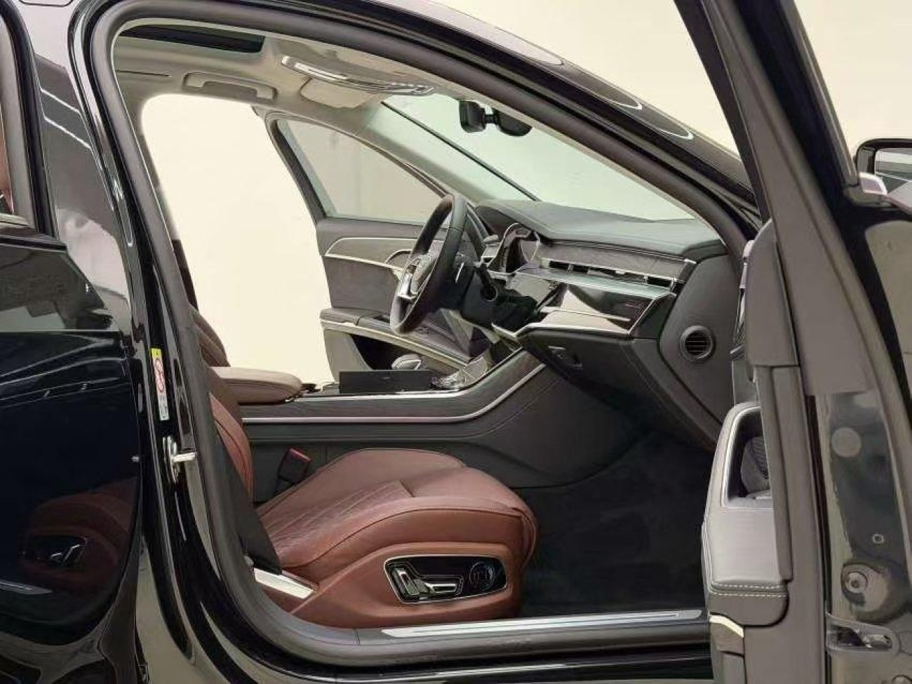 Audi A8L 50 TFSI 2022