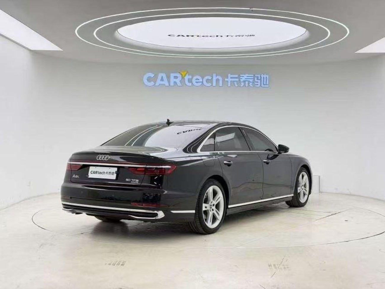 Audi A8L 50 TFSI 2022