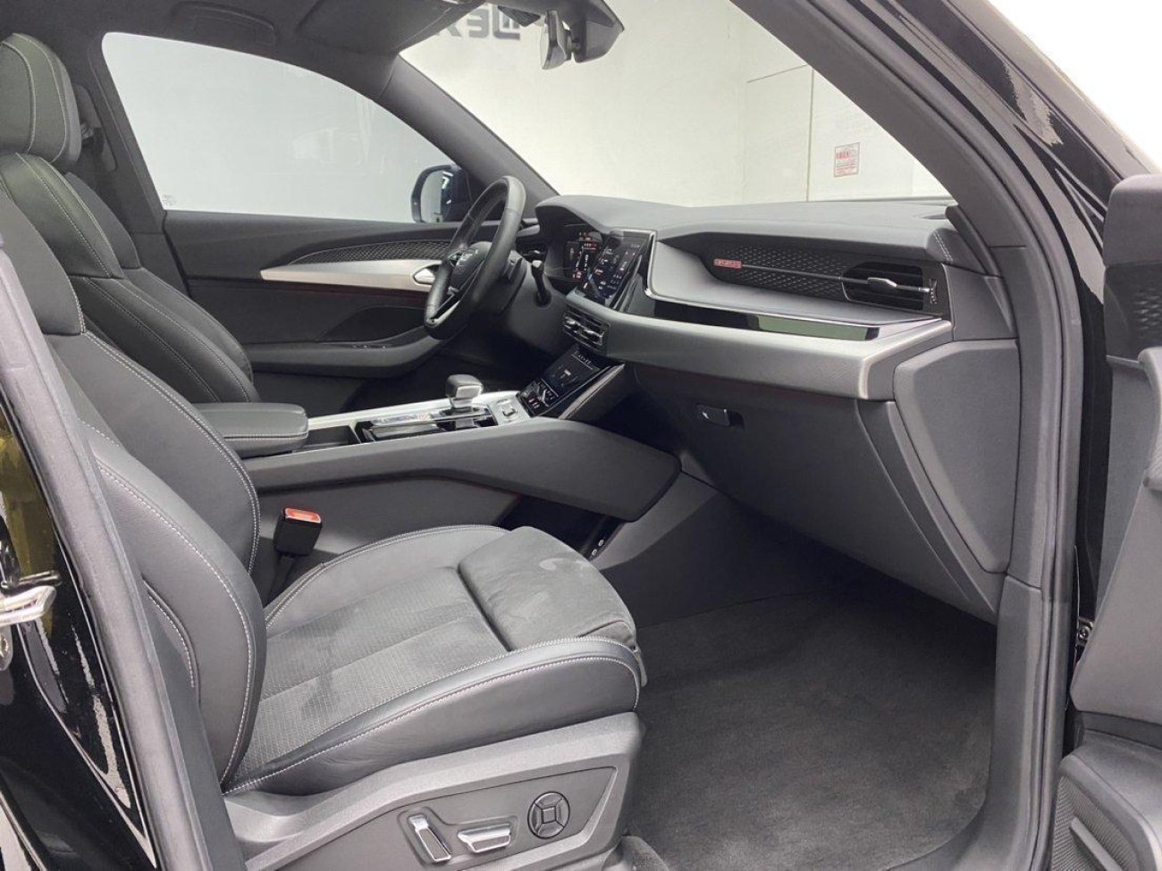 Audi Q6 45 TFSI 2023