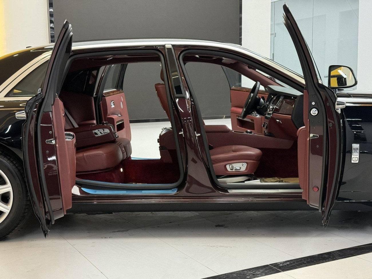 Rolls-Royce Ghost 2015