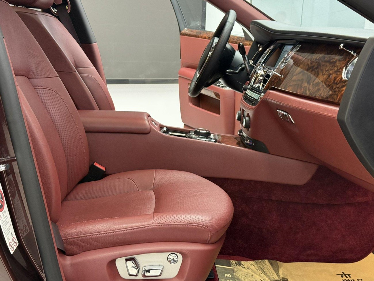 Rolls-Royce Ghost 2015