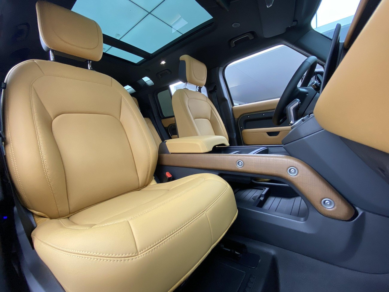 Land Rover Defender 2021