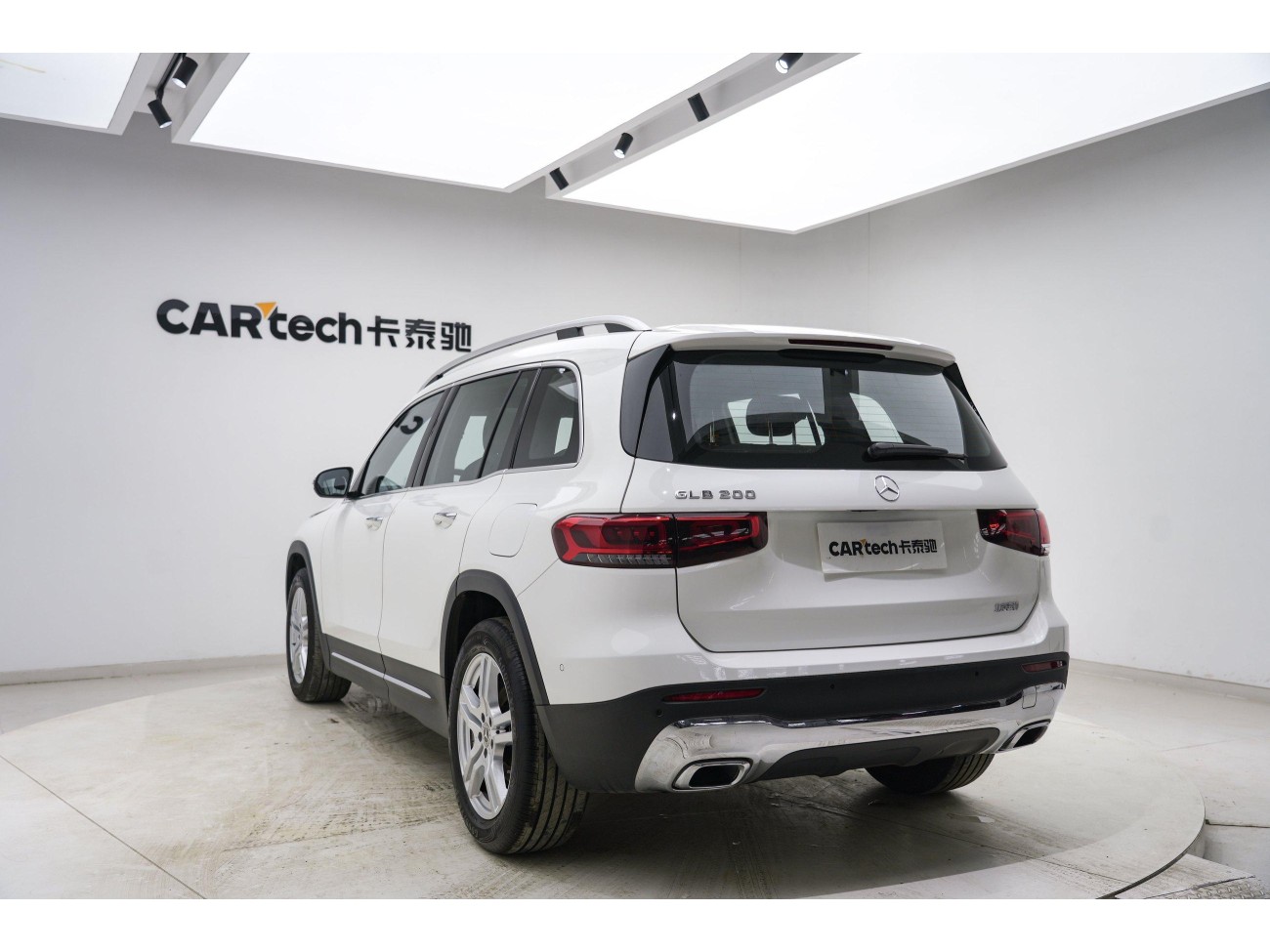 Mercedes-Benz GLB 2021