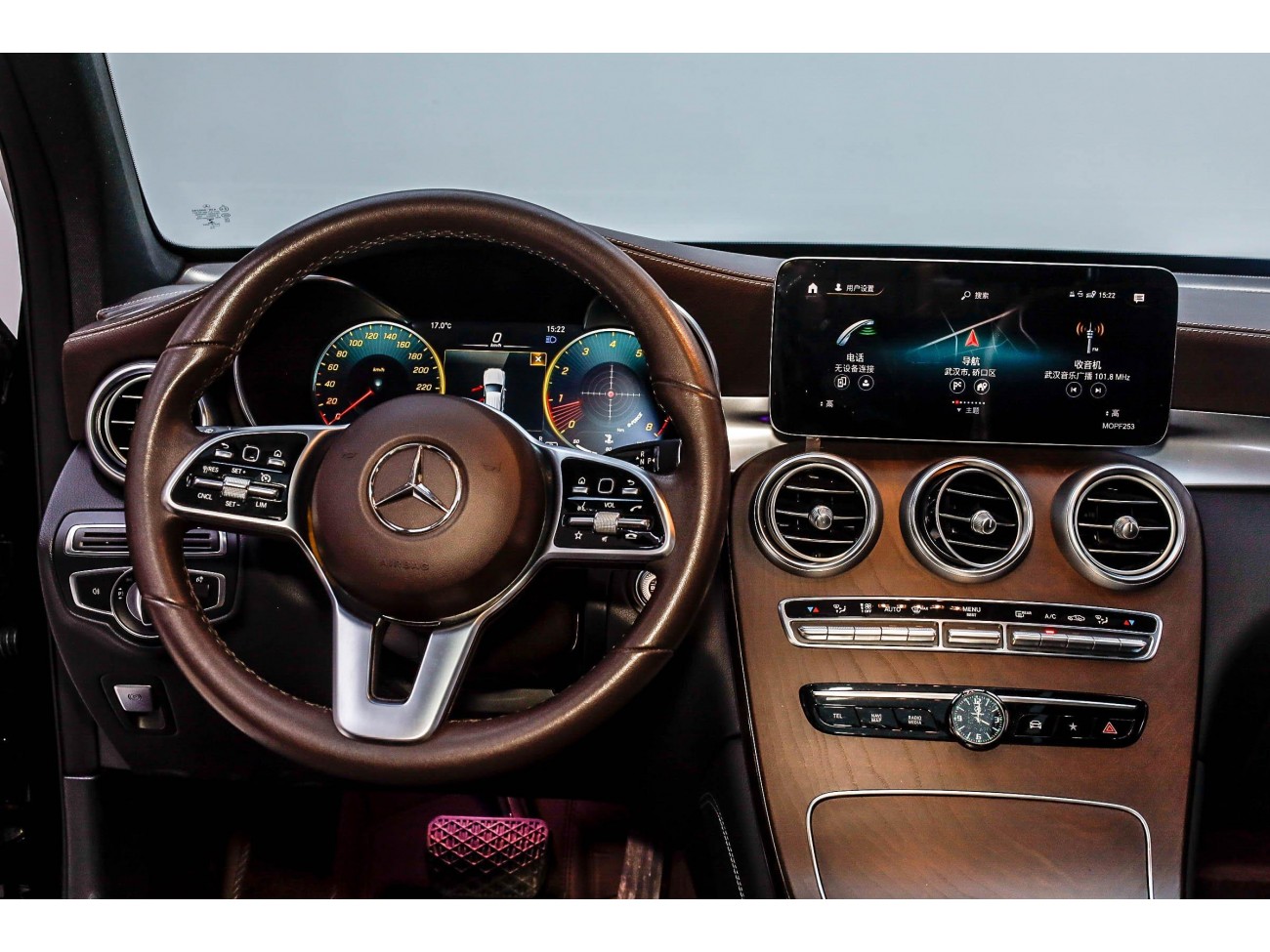 Mercedes-Benz GLC 260 L 2021