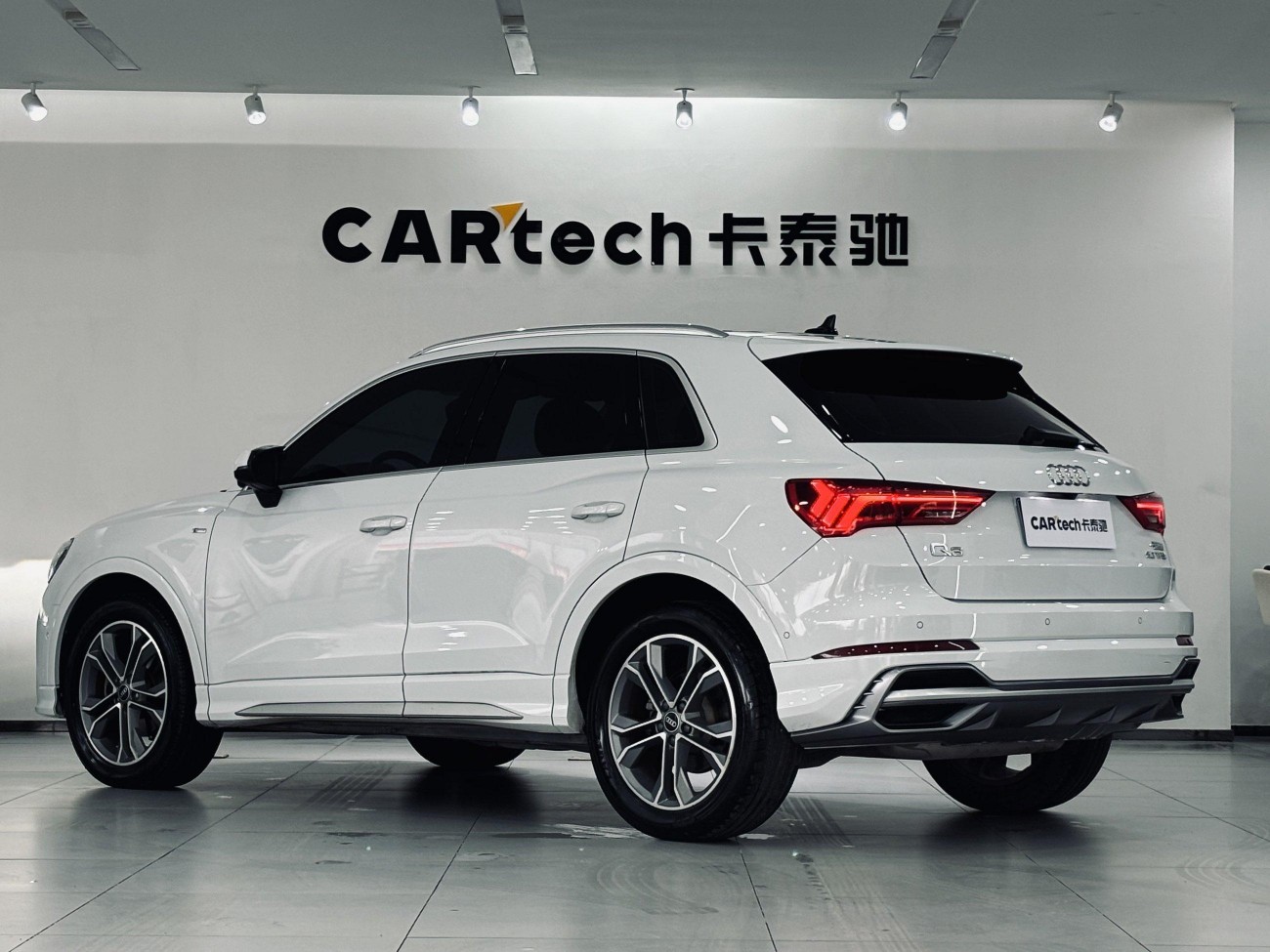Audi Q3 40 TFSI 2021