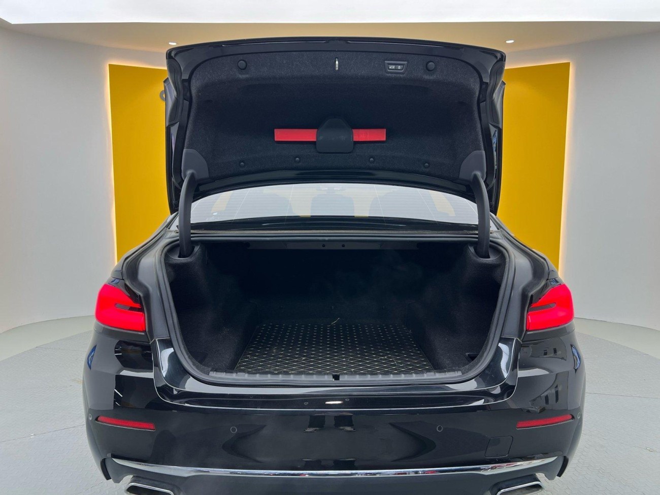 BMW 530Li 2023