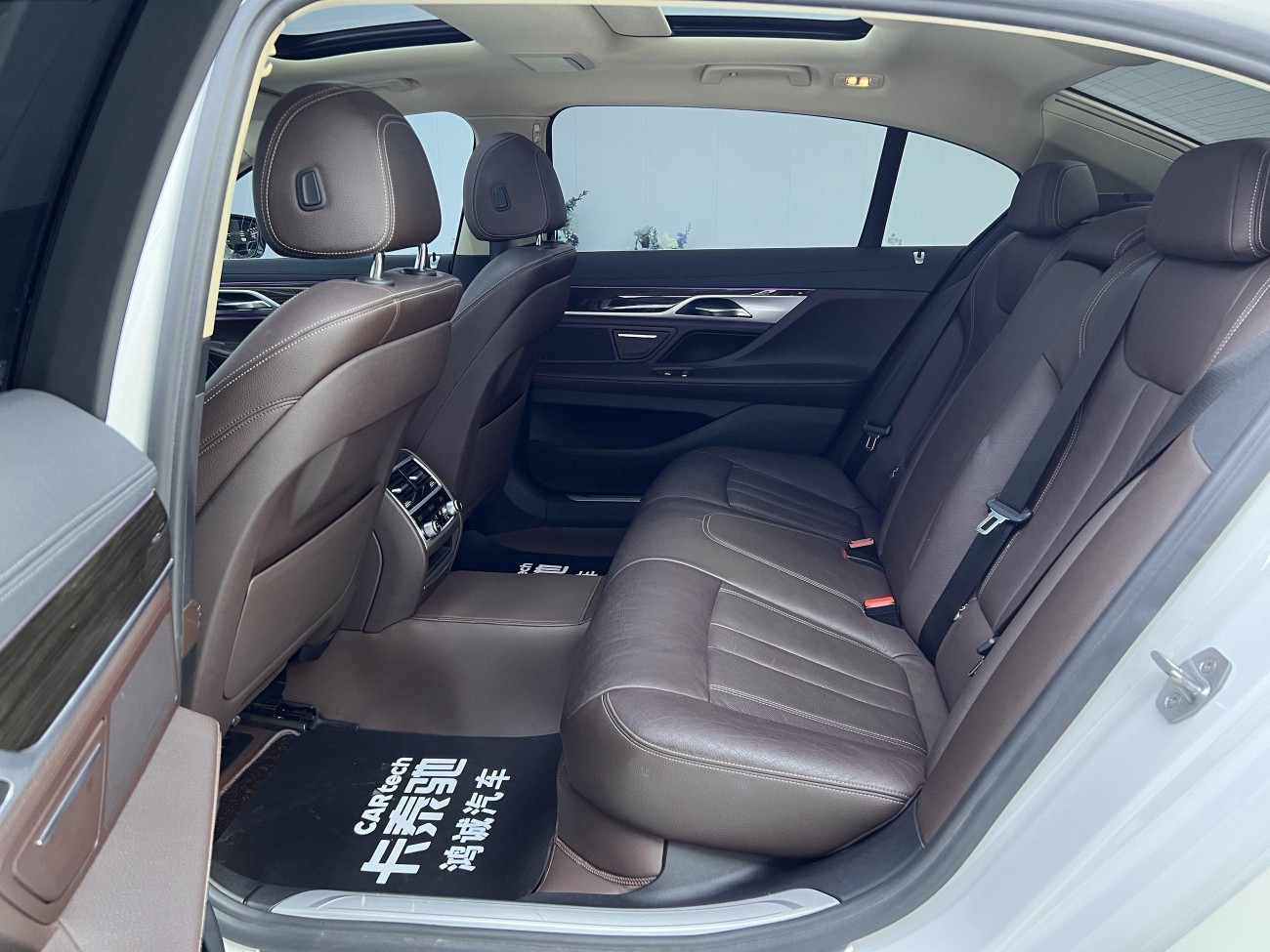 BMW 740Li 2018