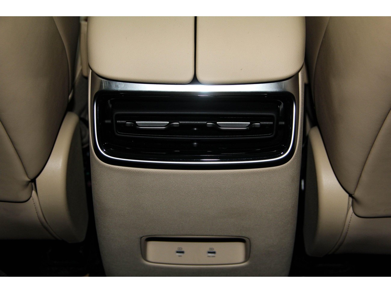 AITO M5 2025