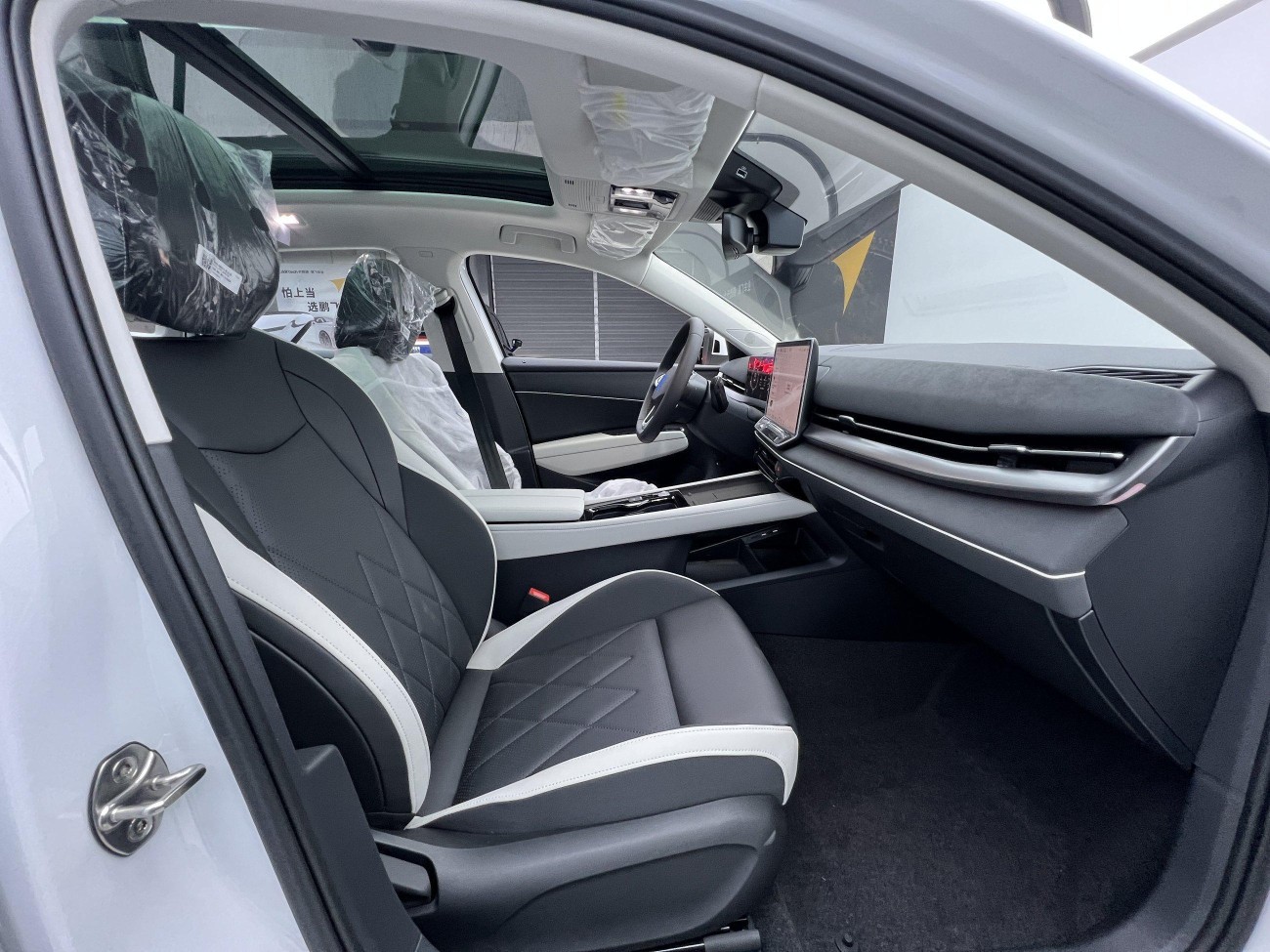Volkswagen Sagitar 2025
