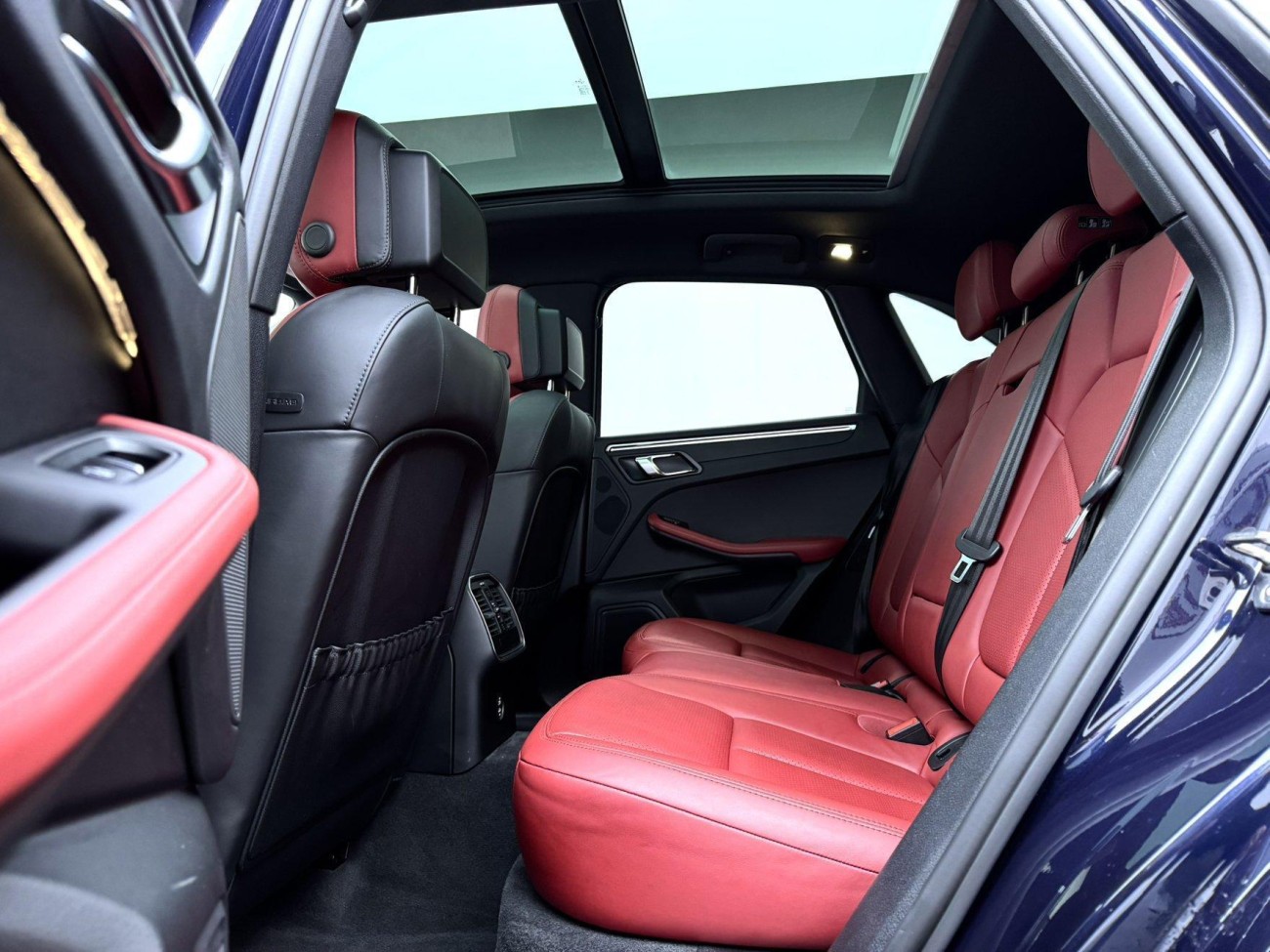 Porsche Macan 2021