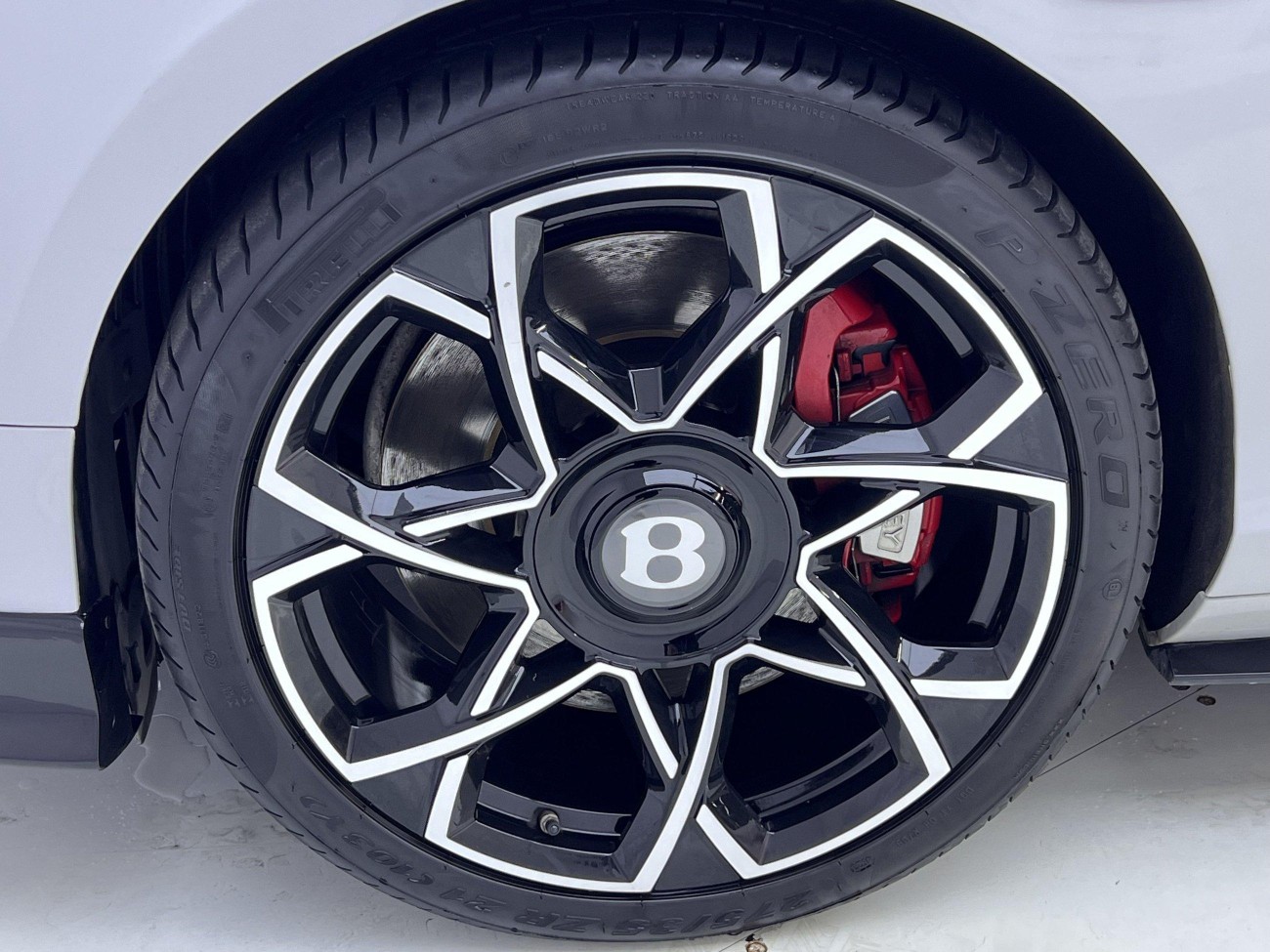 Bentley 2015 2015
