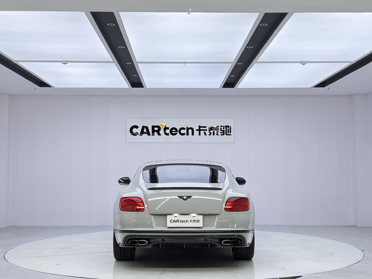 Bentley 2015 2015