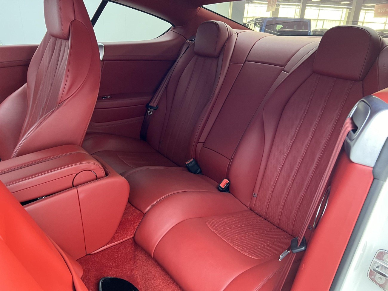 Bentley 2015 2015