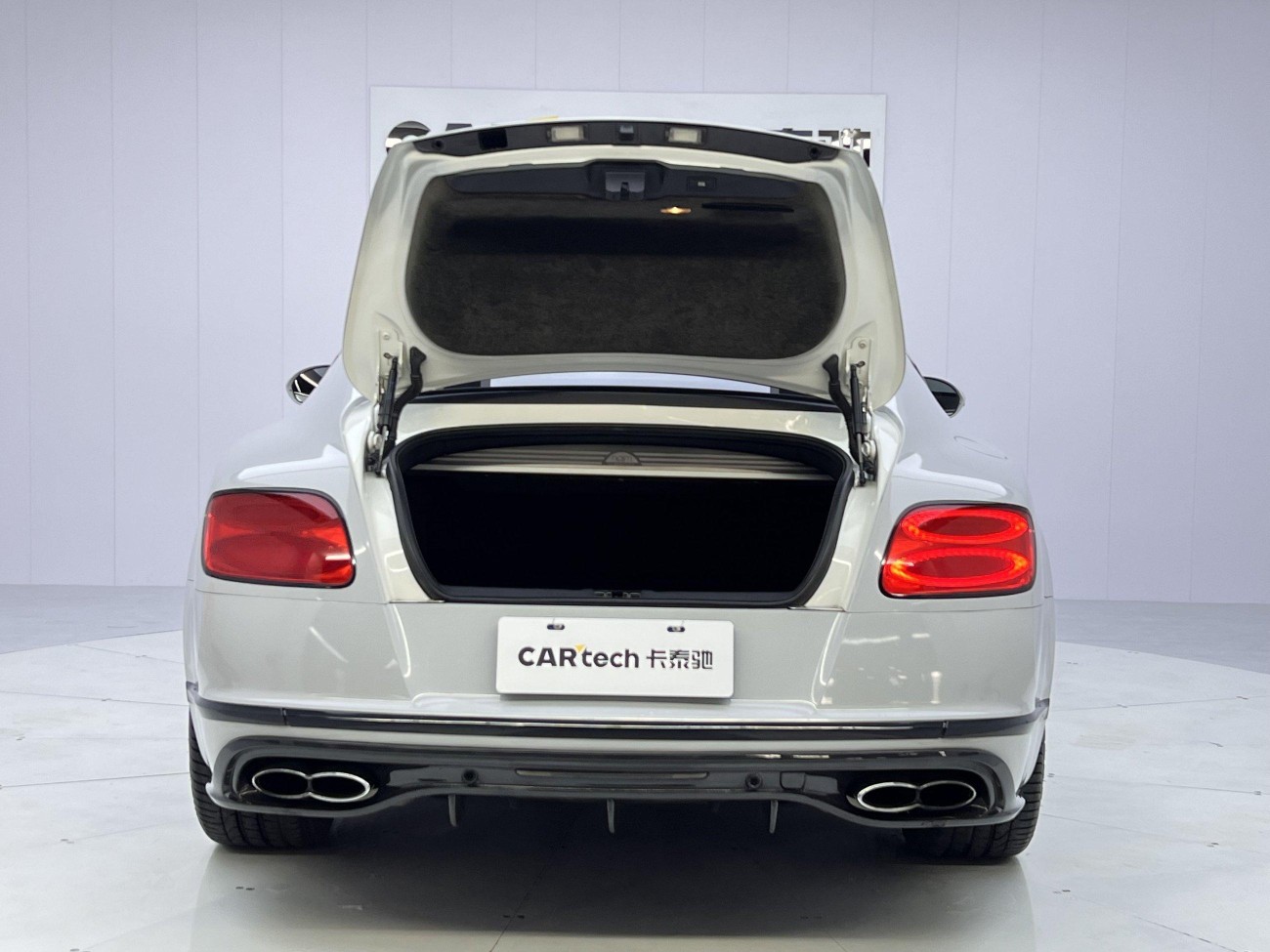 Bentley 2015 2015