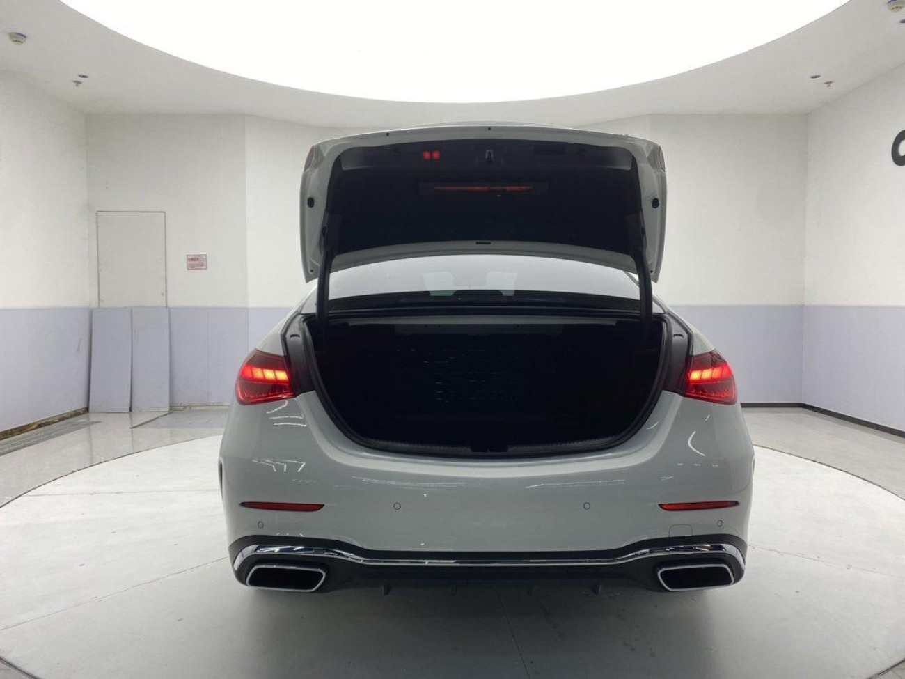 Mercedes-Benz C 260 L 2024