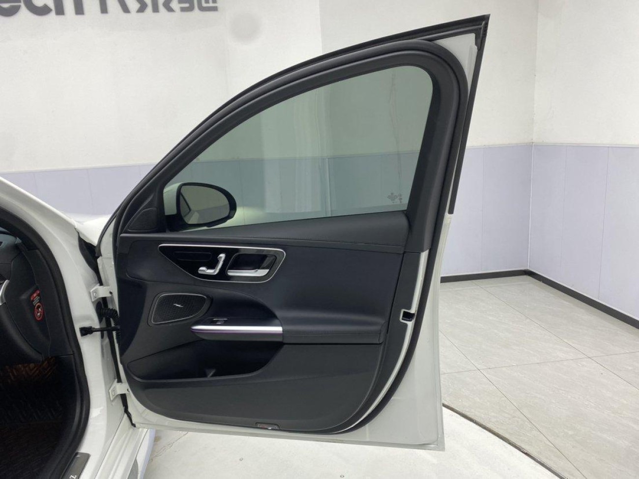 Mercedes-Benz C 260 L 2024