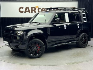 Land Rover Defender 2023