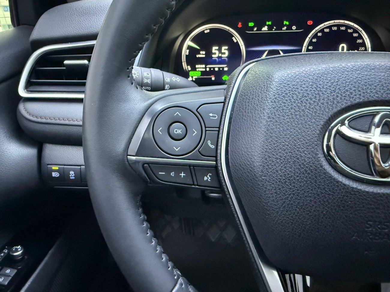 Toyota Camry 2023