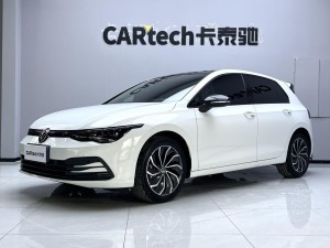 Volkswagen Golf 2025