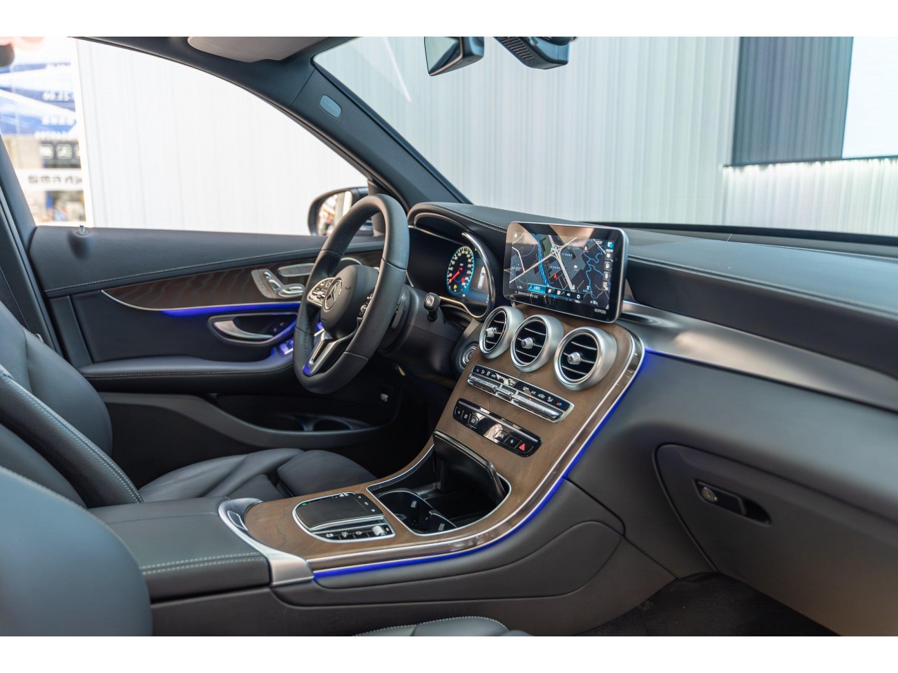 Mercedes-Benz GLC 260 L 2022