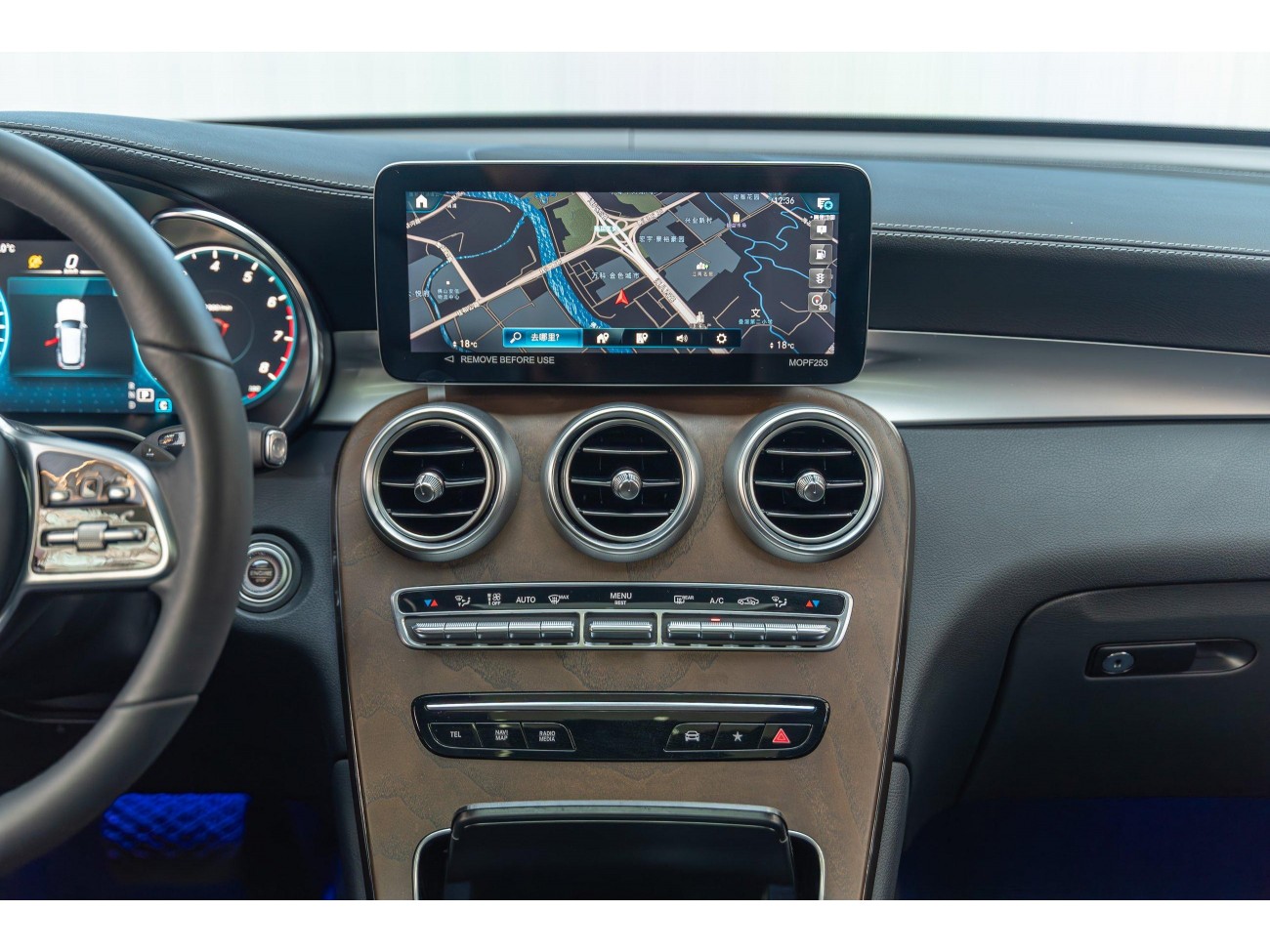 Mercedes-Benz GLC 260 L 2022