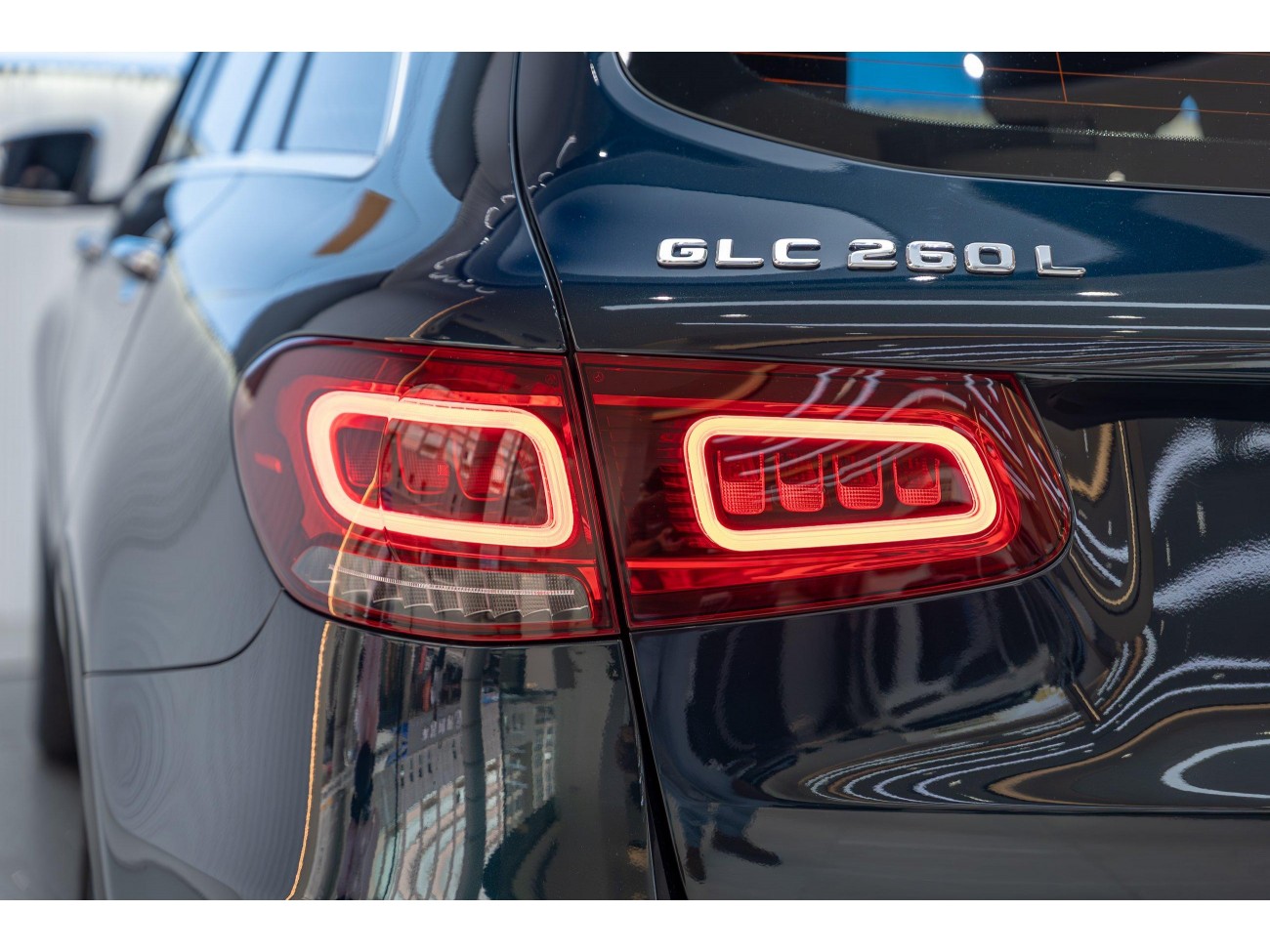 Mercedes-Benz GLC 260 L 2022