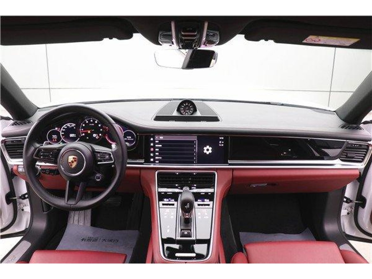 Porsche Panamera 2023