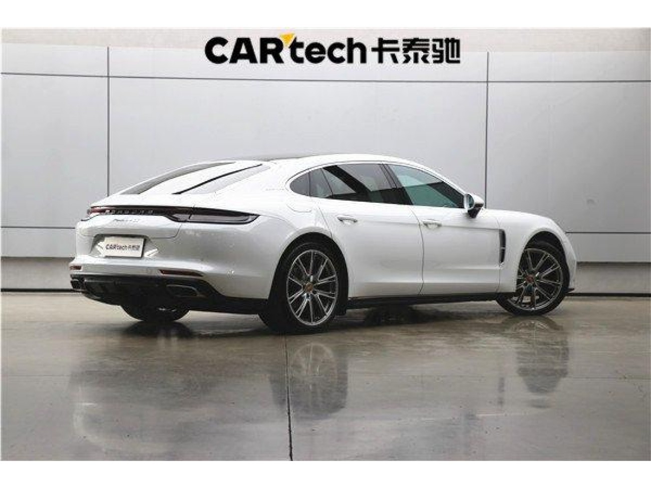 Porsche Panamera 2023